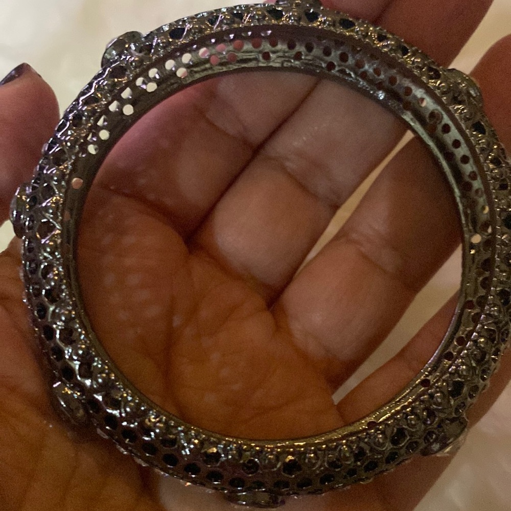Bracelet - Picture 5 of 6